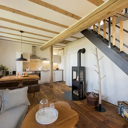 Burggarten Appartements Neuleiningen Экстерьер фото