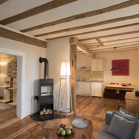 Burggarten Appartements Neuleiningen Экстерьер фото